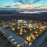 Villa Rojo *