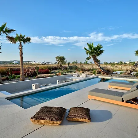 Rojo Villa *