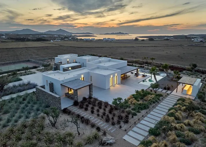 Rojo Villa Santa Maria (Paros)